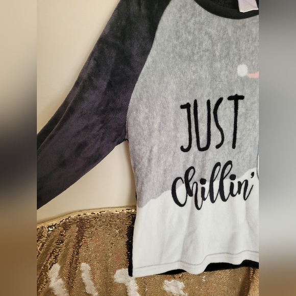 Secret Treasures Just Chillin Penguin Plush Pajama Sweater Size XL - Picture 4 of 6